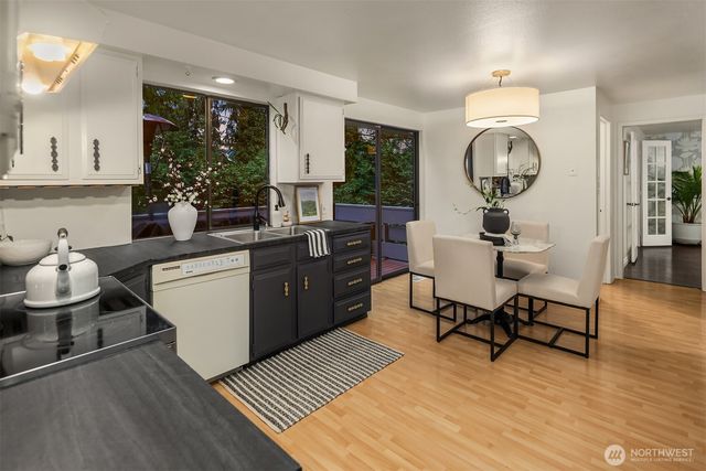 6612 129th Place SE, Bellevue, WA 98006