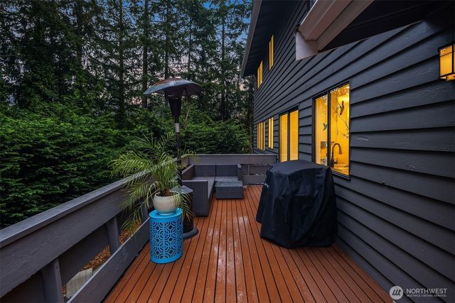 6612 129th Place SE, Bellevue, WA 98006