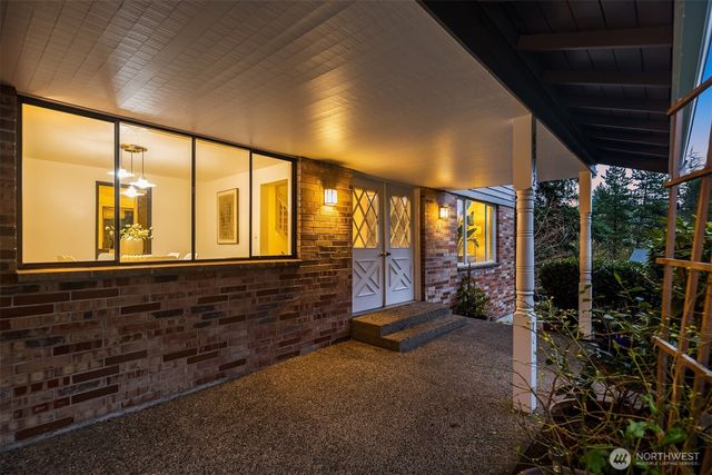 6612 129th Place SE, Bellevue, WA 98006