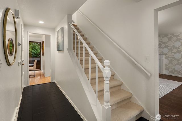 6612 129th Place SE, Bellevue, WA 98006