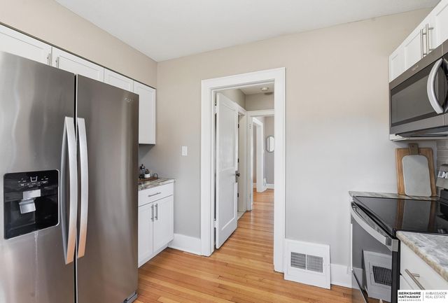 2120 Bradfield Drive, Lincoln, NE 68502