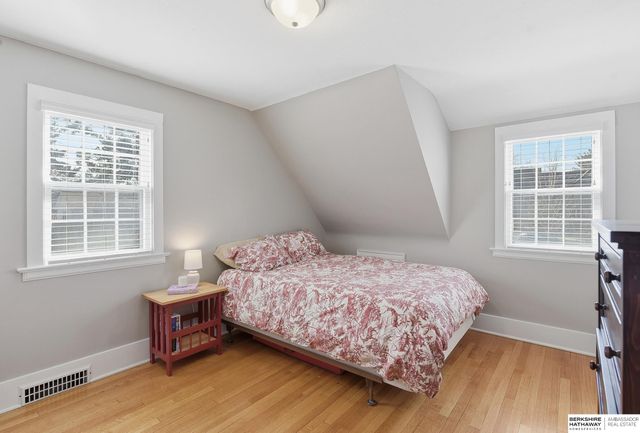 2120 Bradfield Drive, Lincoln, NE 68502