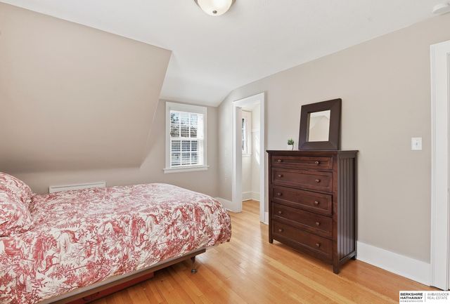 2120 Bradfield Drive, Lincoln, NE 68502