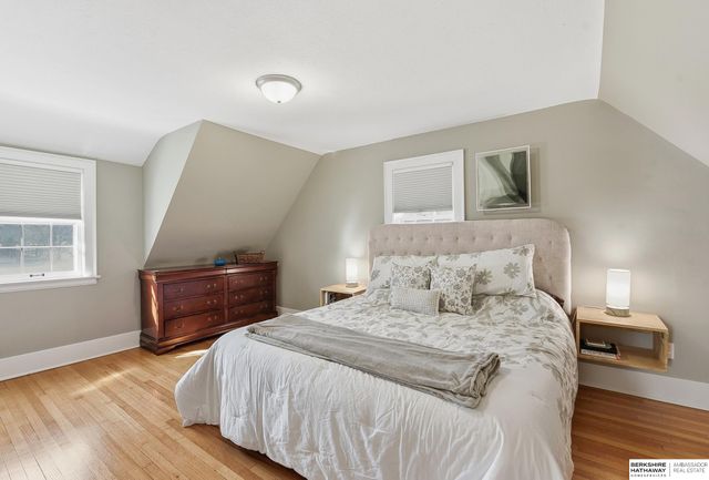 2120 Bradfield Drive, Lincoln, NE 68502