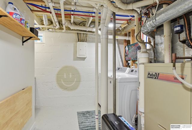 2120 Bradfield Drive, Lincoln, NE 68502