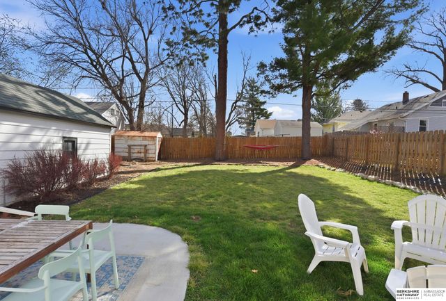 2120 Bradfield Drive, Lincoln, NE 68502