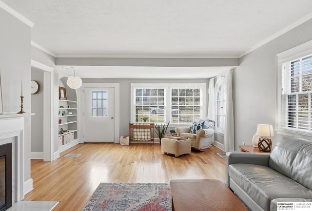 2120 Bradfield Drive, Lincoln, NE 68502