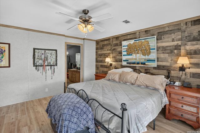 418 Pr 1505, Bandera, TX 78003