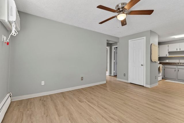 55 Log St Apt 3H, Manchester, NH 03102