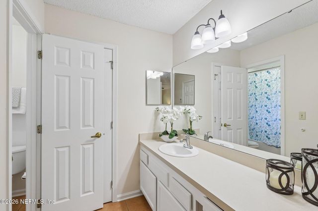 2880 TUSCARORA Trail, Middleburg, FL 32068