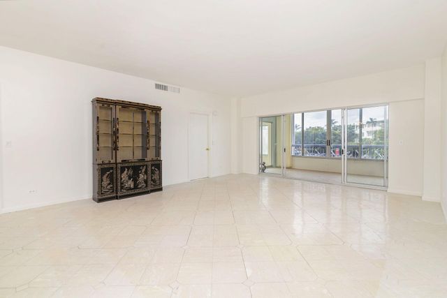 389 S Lake Drive 2h, Palm Beach, FL 33480