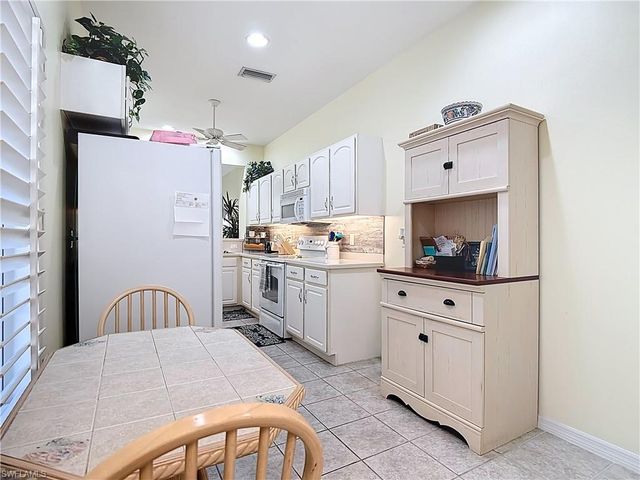 20941 Calle Cristal LN 3, North Fort Myers, FL 33917