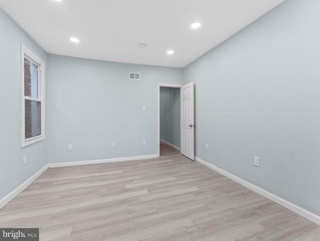 808 S 56TH ST, Philadelphia, PA 19143