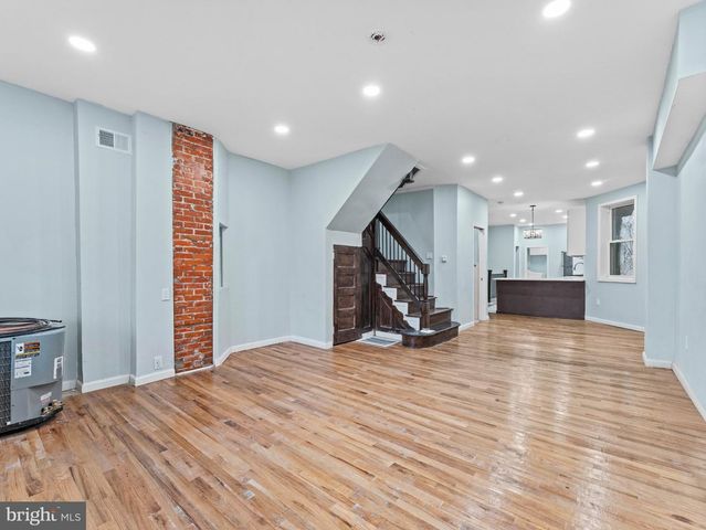 808 S 56TH ST, Philadelphia, PA 19143