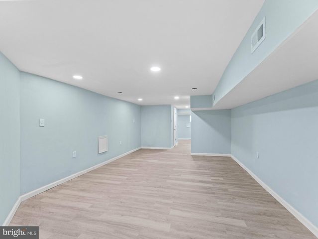808 S 56TH ST, Philadelphia, PA 19143