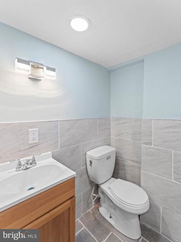 808 S 56TH ST, Philadelphia, PA 19143