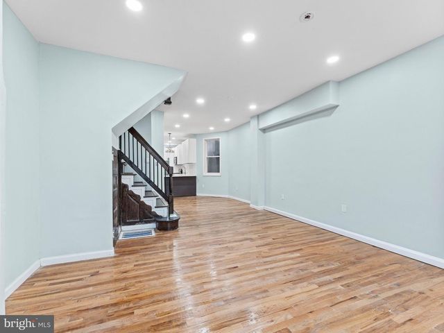 808 S 56TH ST, Philadelphia, PA 19143