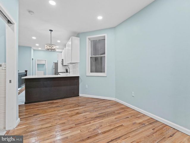 808 S 56TH ST, Philadelphia, PA 19143