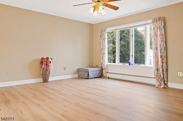 121 Pine Ave, New Milford Boro, NJ 07646