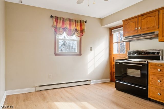 121 Pine Ave, New Milford Boro, NJ 07646