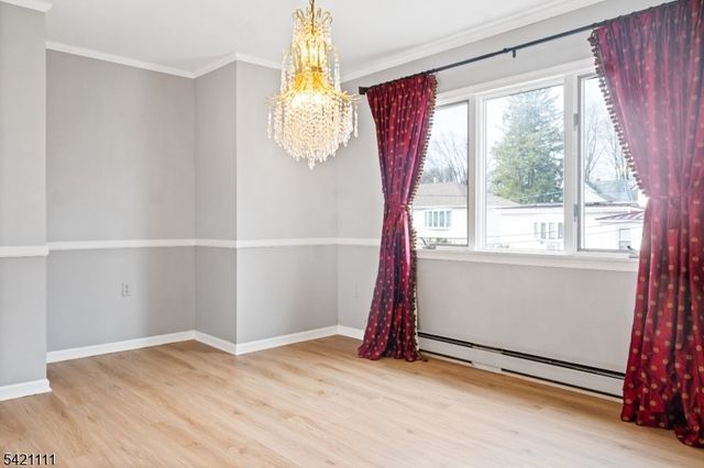 121 Pine Ave, New Milford Boro, NJ 07646