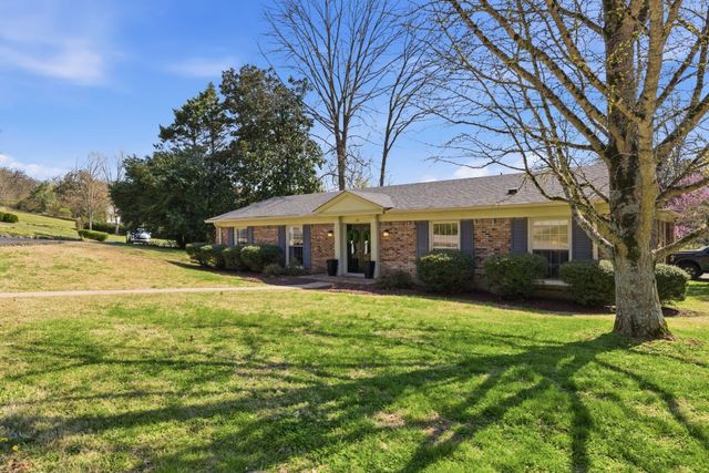 120 Sunset Dr, Pulaski, TN 38478