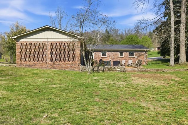 120 Sunset Dr, Pulaski, TN 38478
