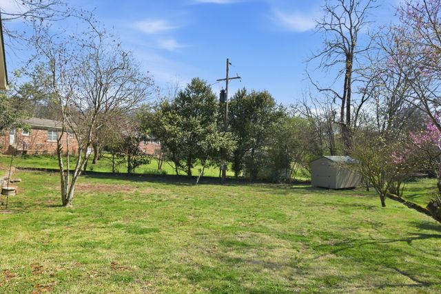 120 Sunset Dr, Pulaski, TN 38478