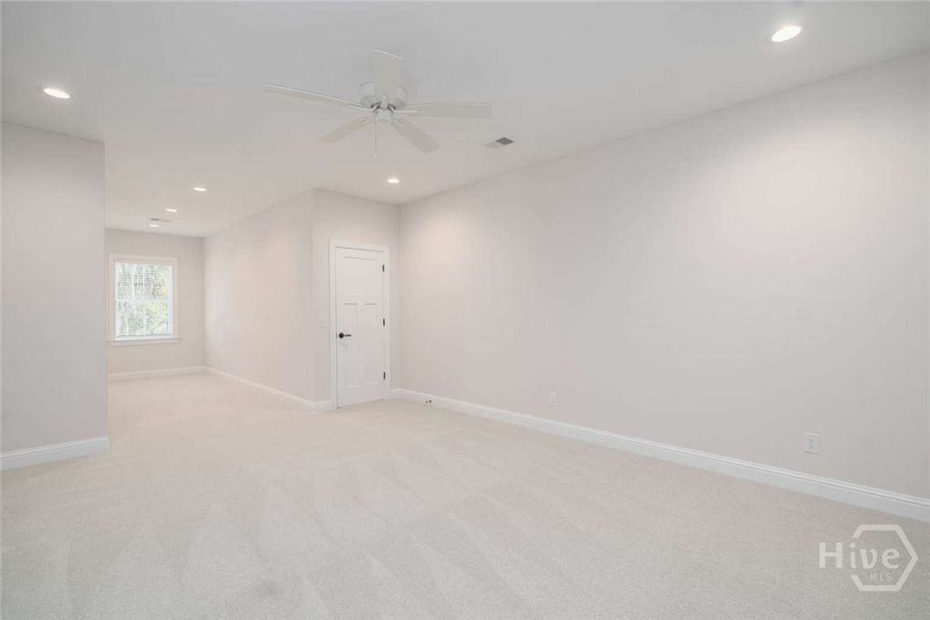Image 28 of property listing at 118 Grand Harbor Circle, Savannah, GA 31411