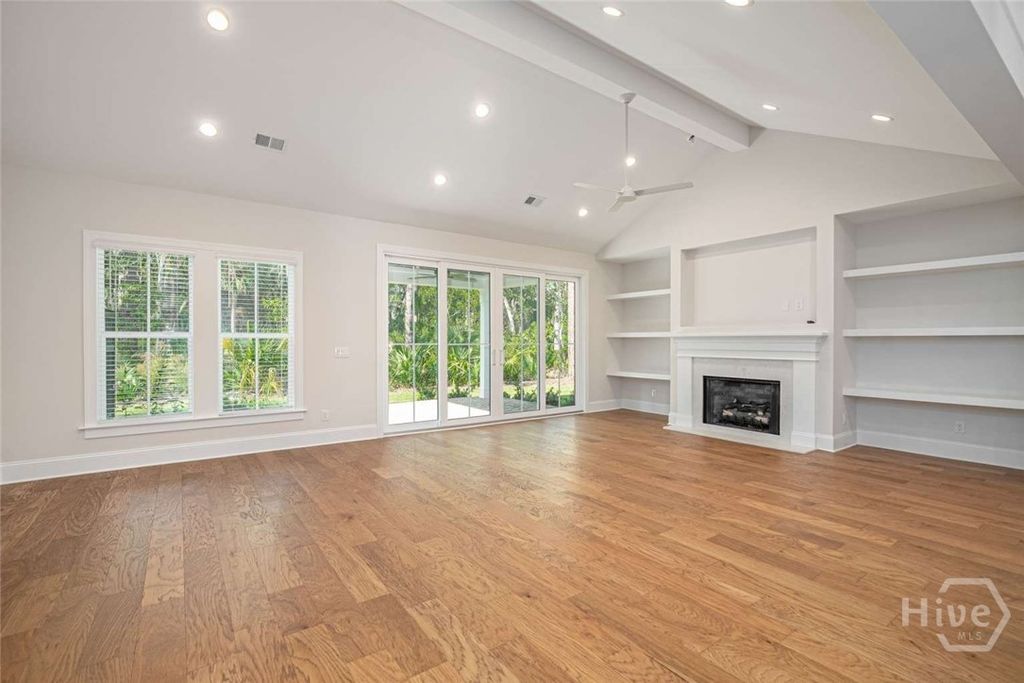 Image 8 of property listing at 118 Grand Harbor Circle, Savannah, GA 31411