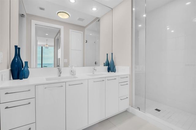 100 1ST AVENUE N 802, St Petersburg, FL 33701