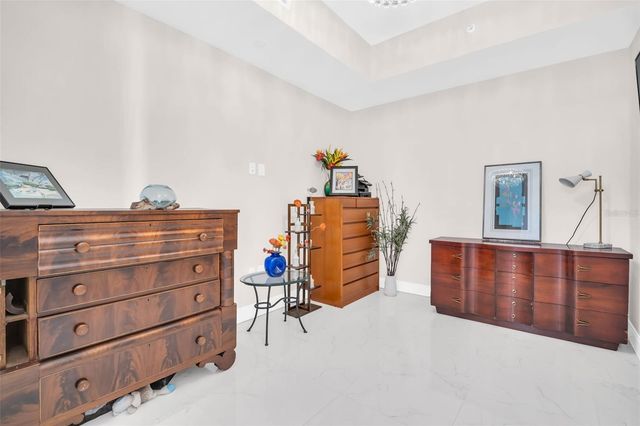 100 1ST AVENUE N 802, St Petersburg, FL 33701