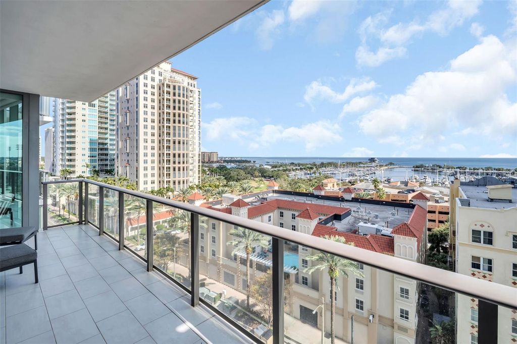 100 1ST AVENUE N 802, St Petersburg, FL 33701