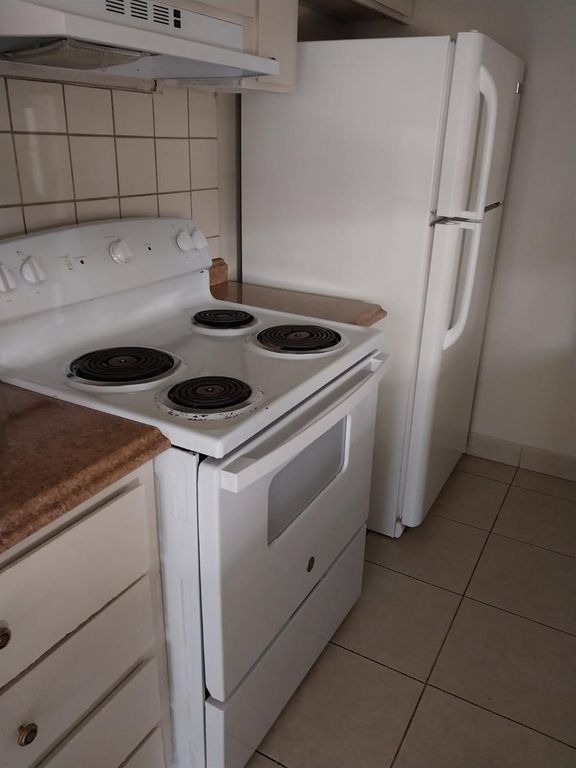 Image 9 of property listing at 4960 N Holt Avenue # 103, Fresno, CA 93705