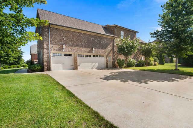 3202 Folcroft Dr, Murfreesboro, TN 37130