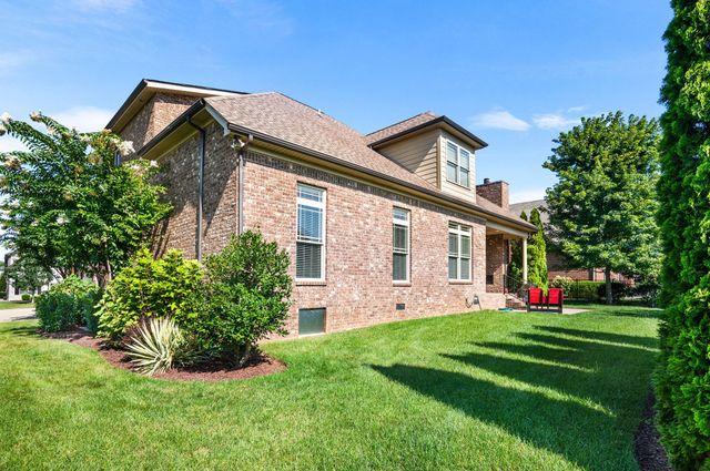 3202 Folcroft Dr, Murfreesboro, TN 37130