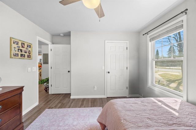 500 JOHNS DRIVE, Stevens Point, WI 54481