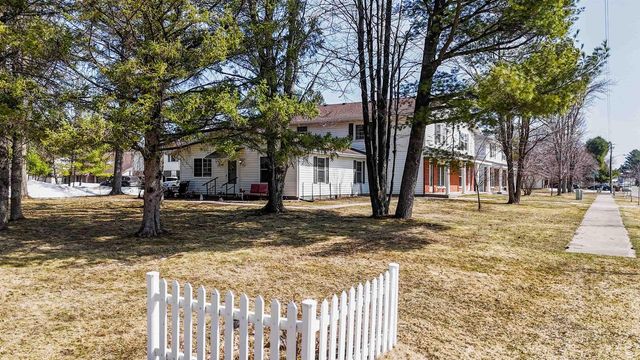 500 JOHNS DRIVE, Stevens Point, WI 54481