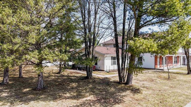 500 JOHNS DRIVE, Stevens Point, WI 54481