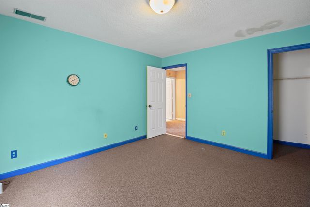 128 Milford Bridge Lane, Easley, SC 29640