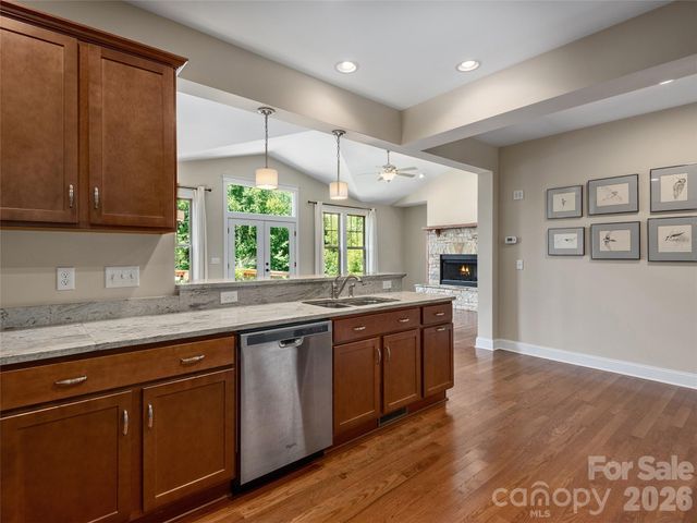 91 Greenwells Glory Drive, Biltmore Lake, NC 28715