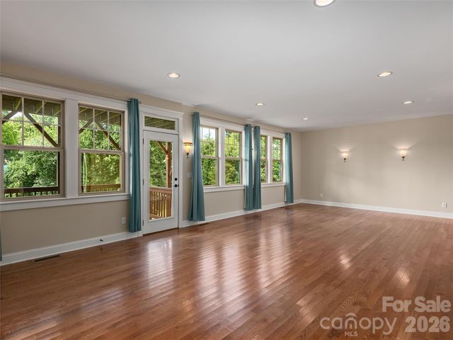 91 Greenwells Glory Drive, Biltmore Lake, NC 28715