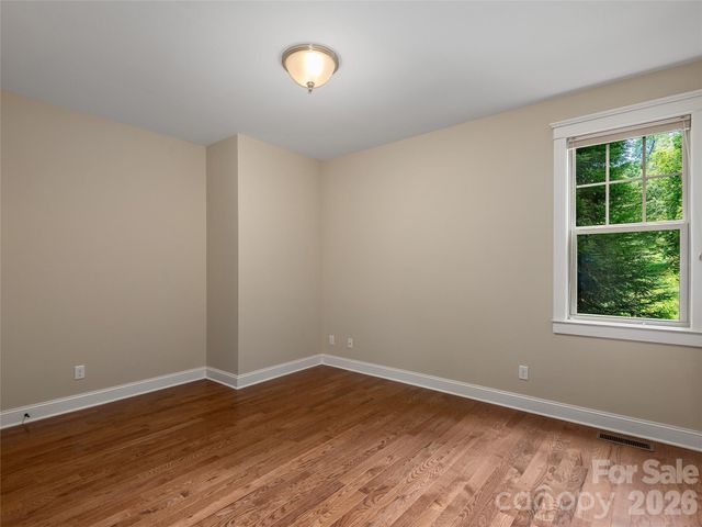 91 Greenwells Glory Drive, Biltmore Lake, NC 28715