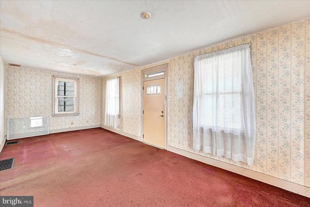 632 E WALNUT ST, Hanover, PA 17331
