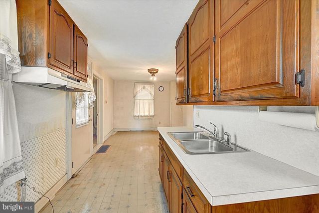 632 E WALNUT ST, Hanover, PA 17331