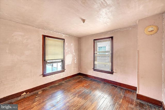 632 E WALNUT ST, Hanover, PA 17331
