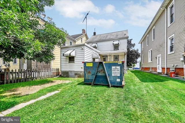 632 E WALNUT ST, Hanover, PA 17331