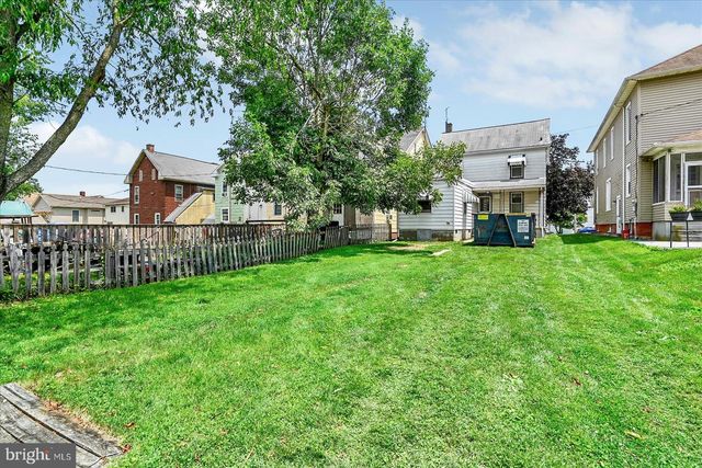 632 E WALNUT ST, Hanover, PA 17331