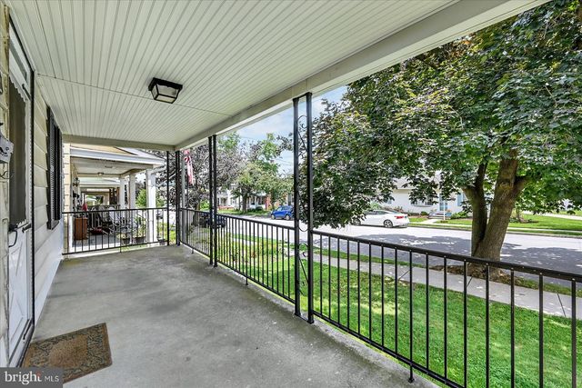 632 E WALNUT ST, Hanover, PA 17331