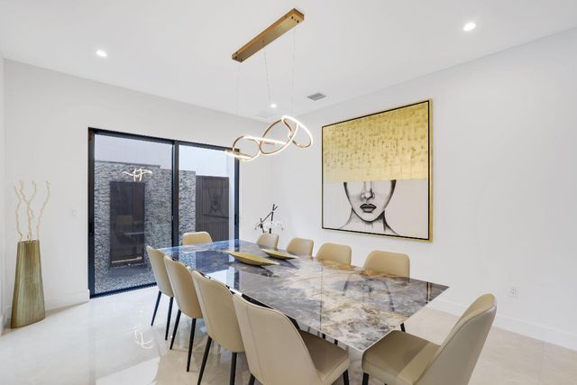 17052 Rainbow Falls Trail, Boca Raton, FL 33496